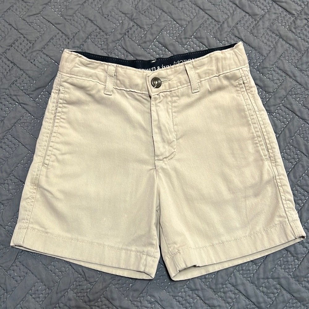 Crown & Ivy Boys Motion Flex Khaki Shorts Size 8